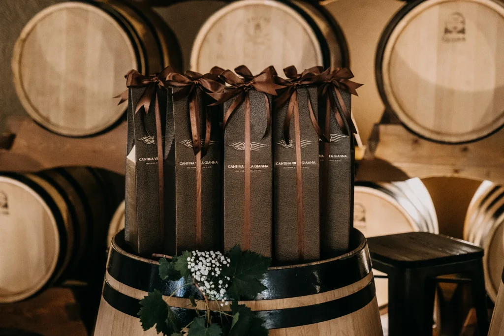 Bomboniere con bottiglia di vino Cantina Villa Gianna
